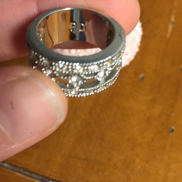 Silver and crystal band - Picture 2 of 3